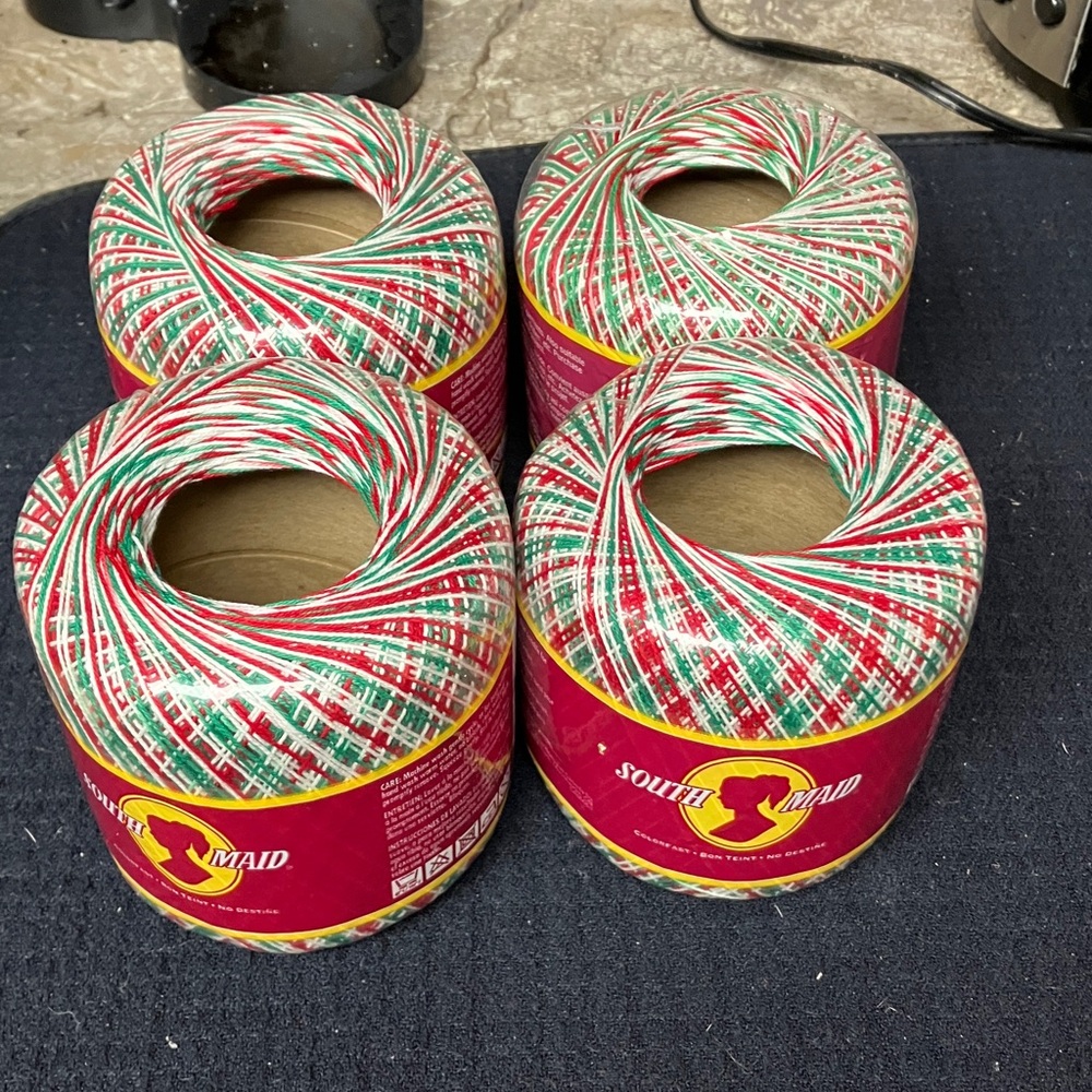4 Balls South Maid Crochet Cotton Thread variegated Christmas